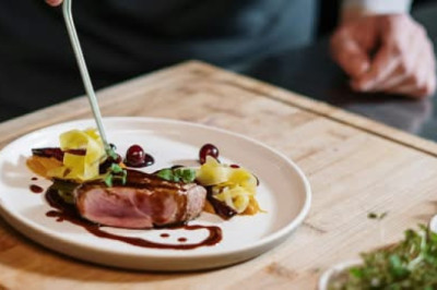 Restoran u Puli traži pouzdanog i iskusnog kuhara za rad u profesionalnoj kuhinji. Pula, Croatia,HR