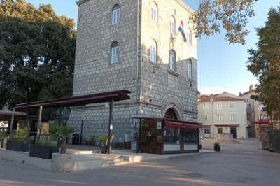 Konobar/konobarica, Guardian Krk